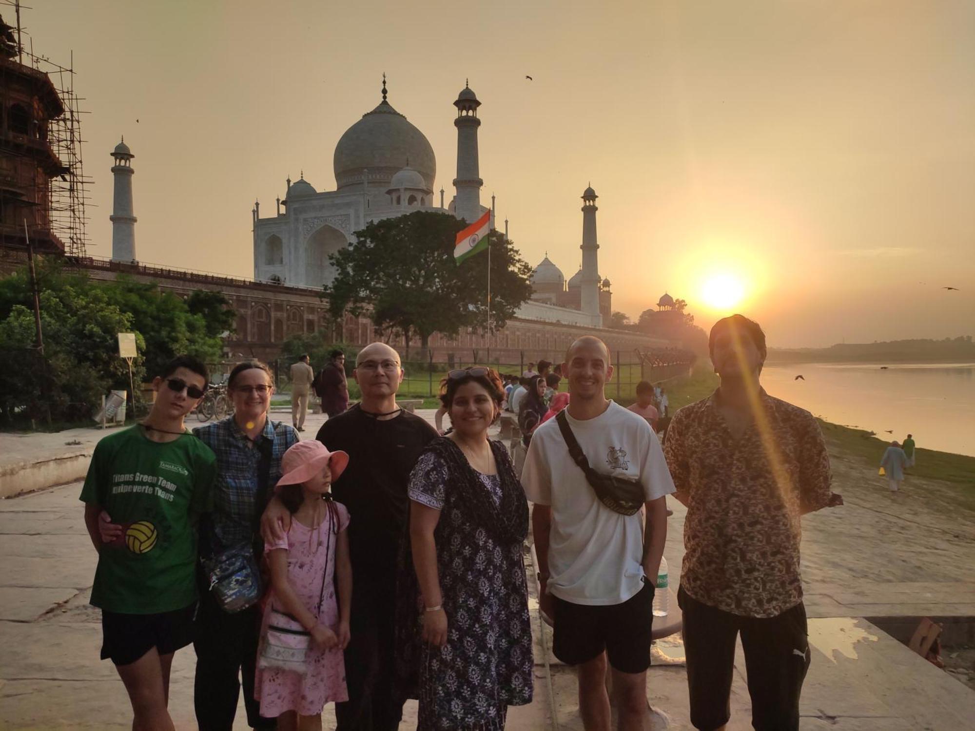 Zigzag Homestay Agra  Esterno foto