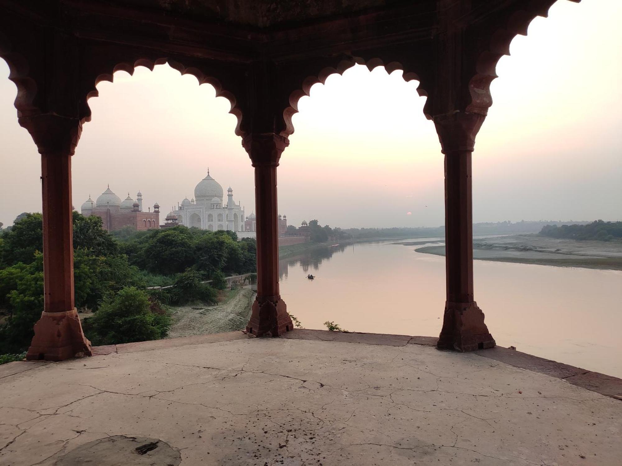 Zigzag Homestay Agra  Esterno foto