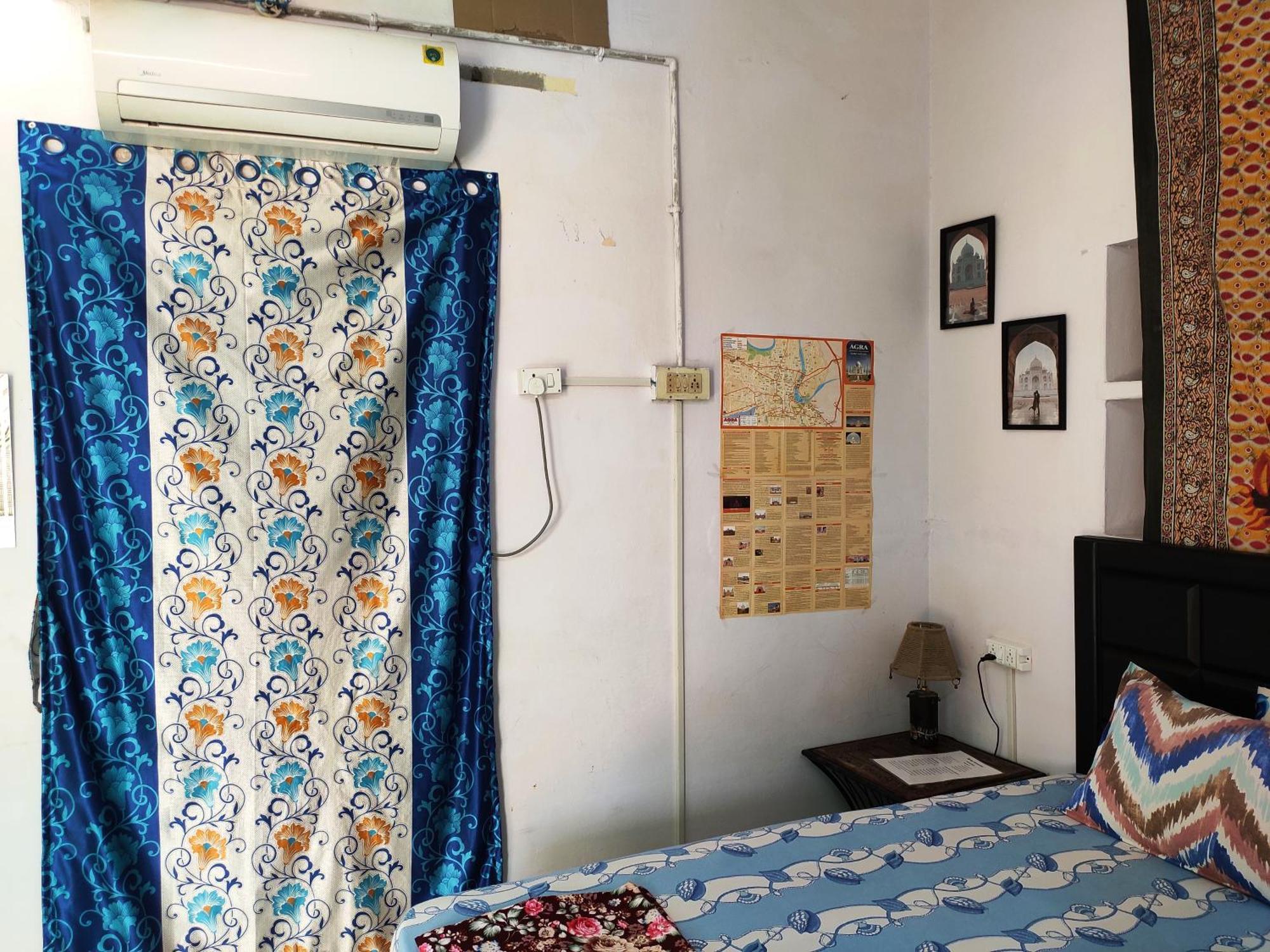 Zigzag Homestay Agra  Esterno foto